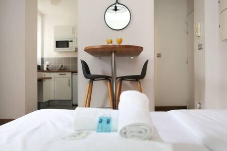 302 - Sejournez Dans Un Studio De Charme A Paris 5 - Flat-Guest Zewnętrze zdjęcie
